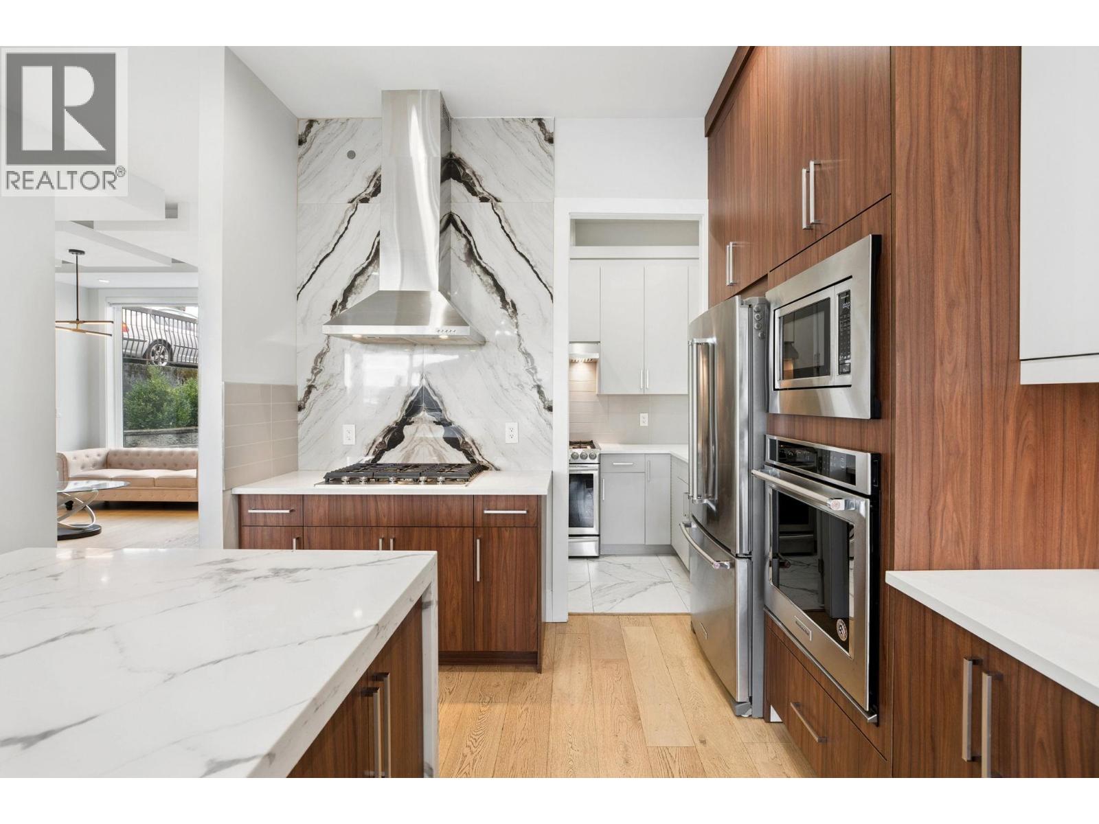 1202a Hammond Avenue, Coquitlam, British Columbia  V3K 2P1 - Photo 8 - R3099267