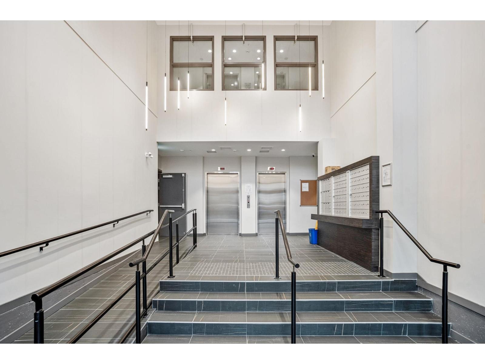 202 14257 103a Avenue Avenue, Surrey, British Columbia  V3T 1T1 - Photo 5 - R3097723