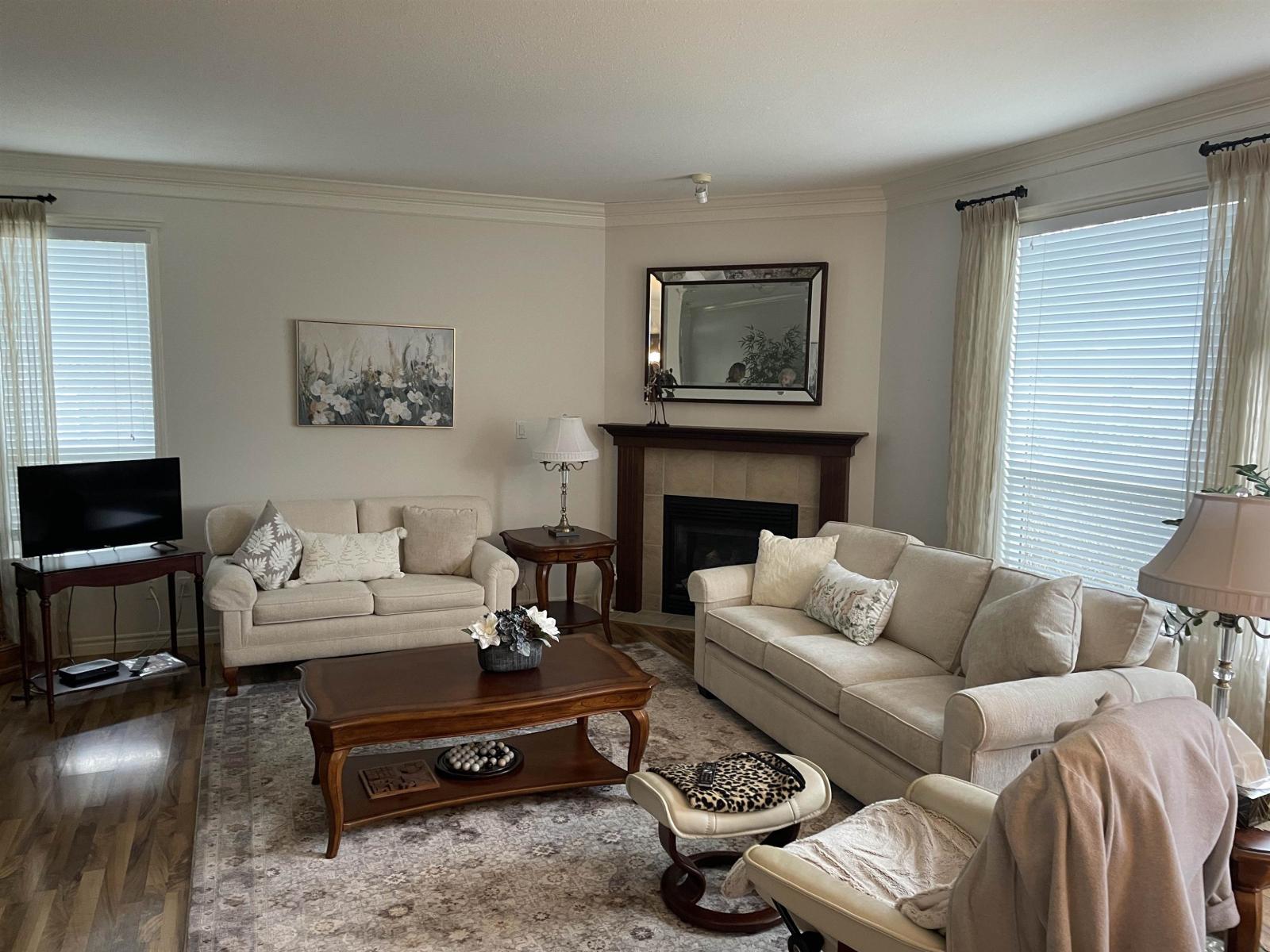 32610 Hood Avenue, Mission, British Columbia  V2V 7P5 - Photo 3 - R3099042