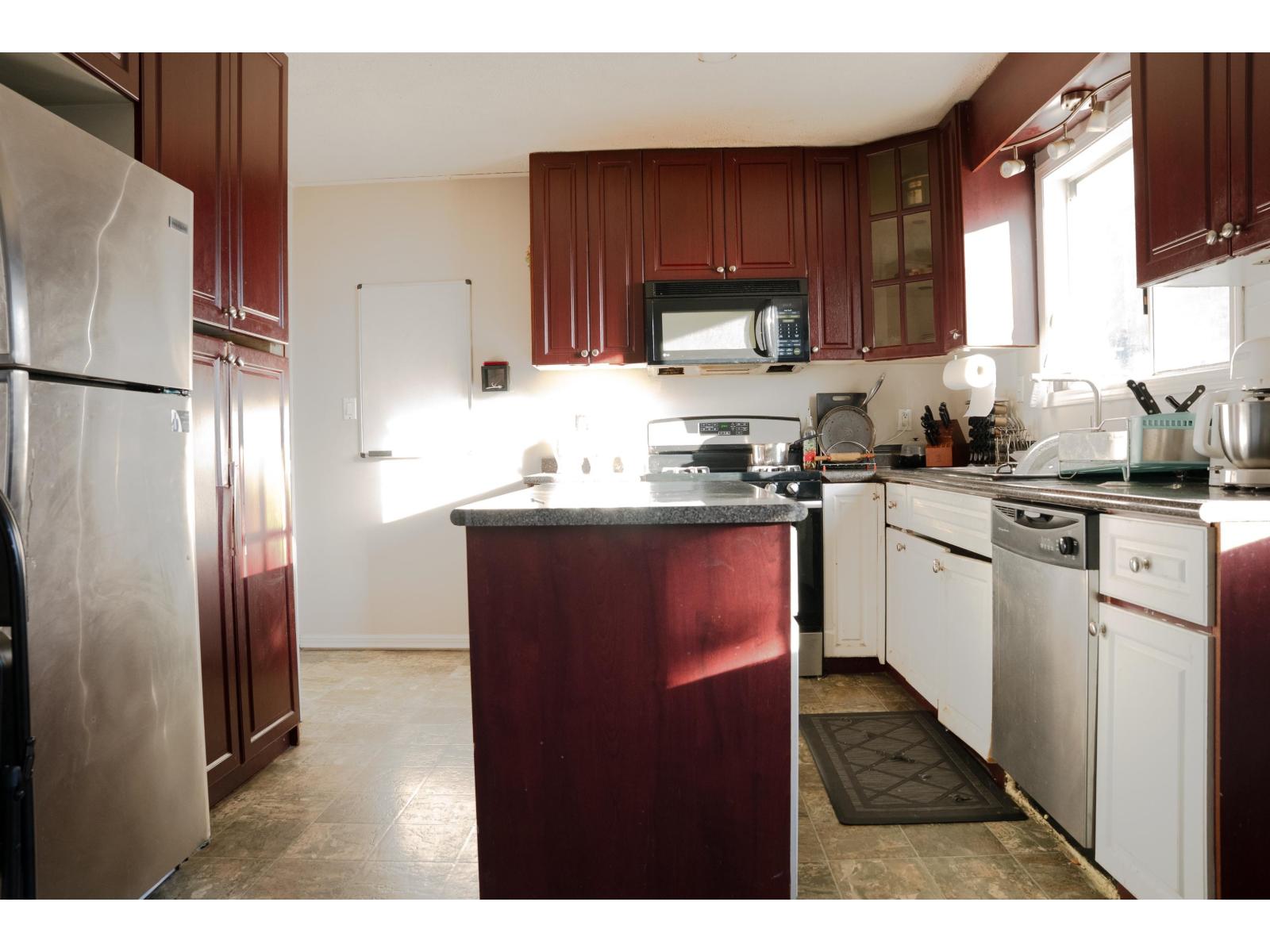 32656 Pandora Avenue, Abbotsford, British Columbia  V2T 3X1 - Photo 7 - R3098574