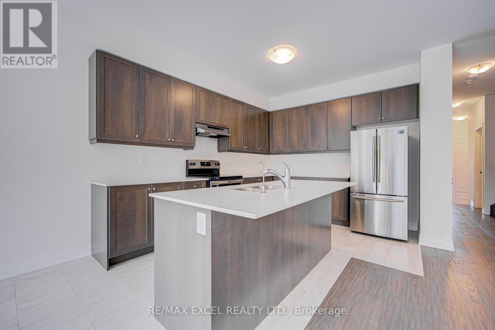 31 Mallery Street, Richmond Hill, Ontario  L4S 0H7 - Photo 14 - N12877564