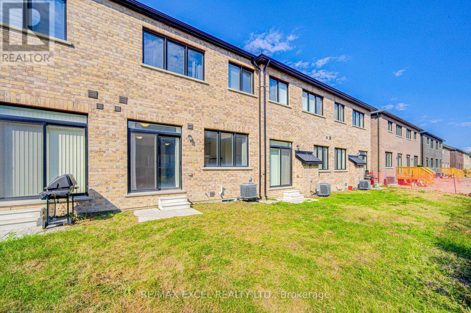 31 Mallery Street, Richmond Hill, Ontario  L4S 0H7 - Photo 34 - N12877564