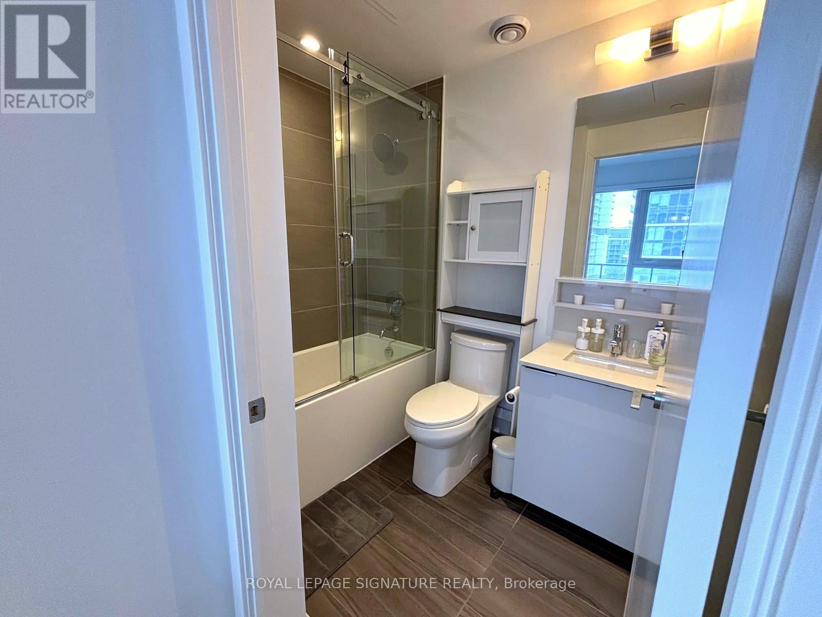 3805 - 950 Portage Parkway, Vaughan, Ontario  L4K 0J7 - Photo 8 - N12877616