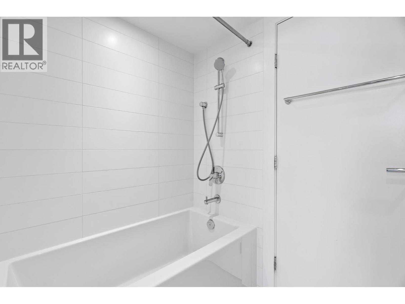 2103 908 Quayside Drive, New Westminster, British Columbia  V3M 0L4 - Photo 11 - R3099211