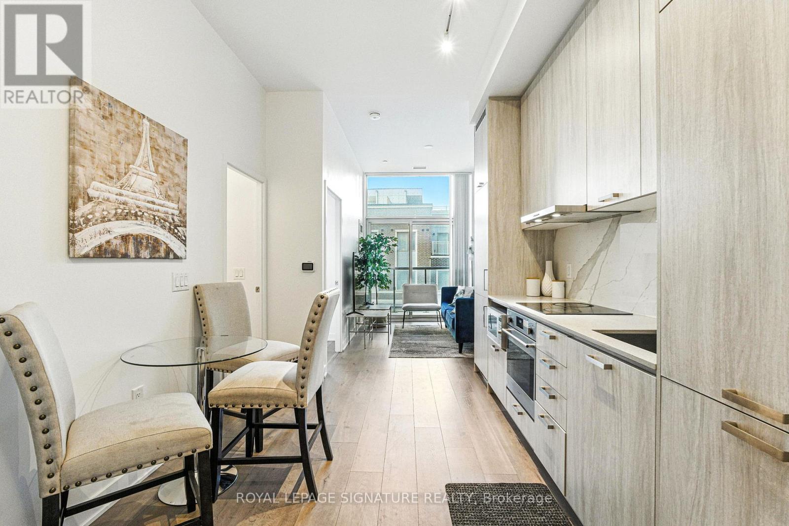 201 - 60 Honeycrisp Crescent, Vaughan (Vaughan Corporate Centre), Ontario  L4K 0N5 - Photo 4 - N12818756