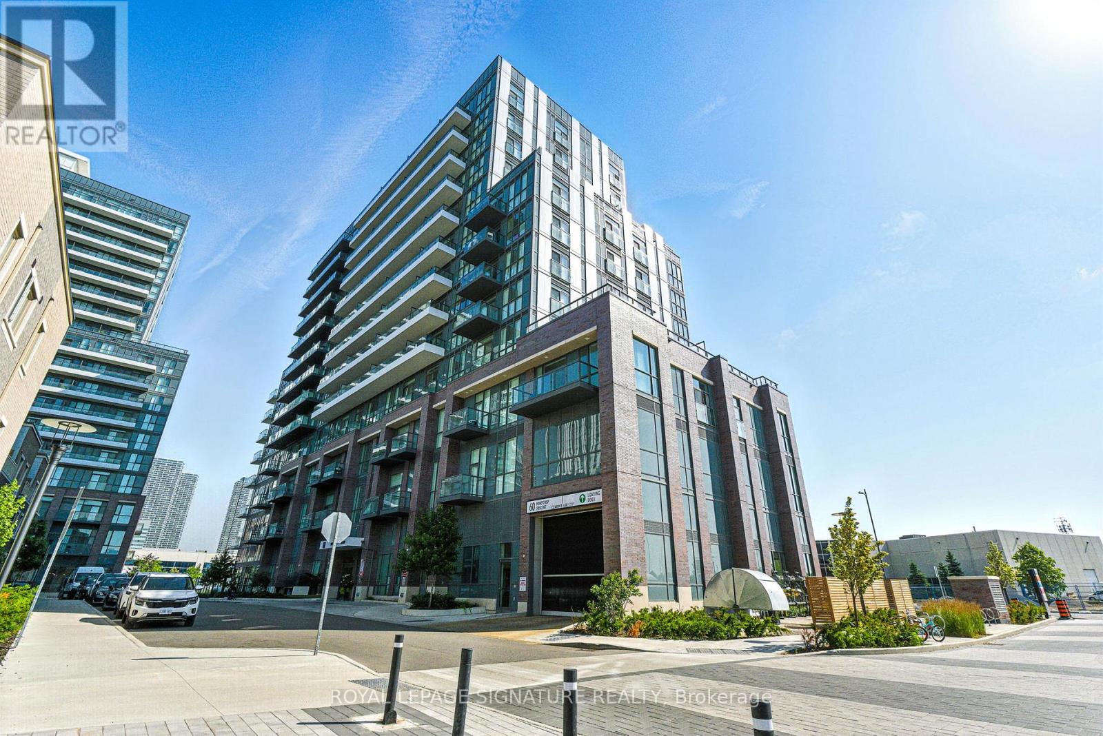 201 - 60 Honeycrisp Crescent, Vaughan (Vaughan Corporate Centre), Ontario  L4K 0N5 - Photo 2 - N12818756