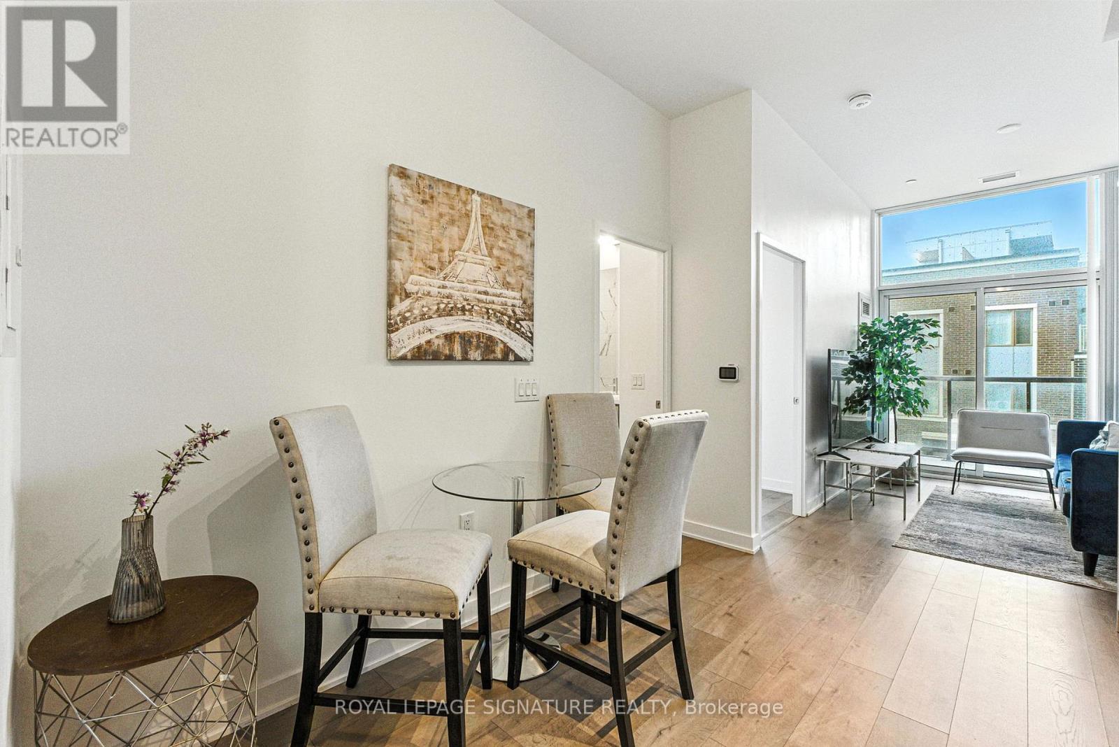 201 - 60 Honeycrisp Crescent, Vaughan (Vaughan Corporate Centre), Ontario  L4K 0N5 - Photo 5 - N12818756