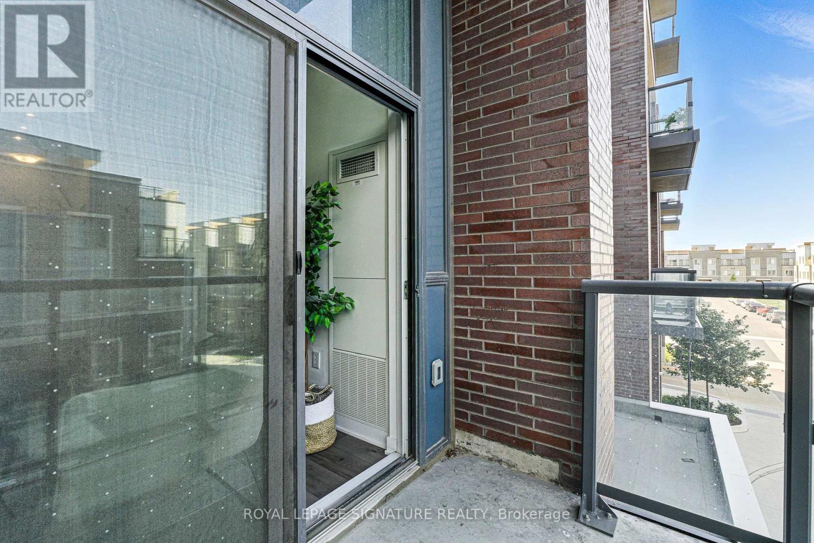 201 - 60 Honeycrisp Crescent, Vaughan (Vaughan Corporate Centre), Ontario  L4K 0N5 - Photo 21 - N12818756