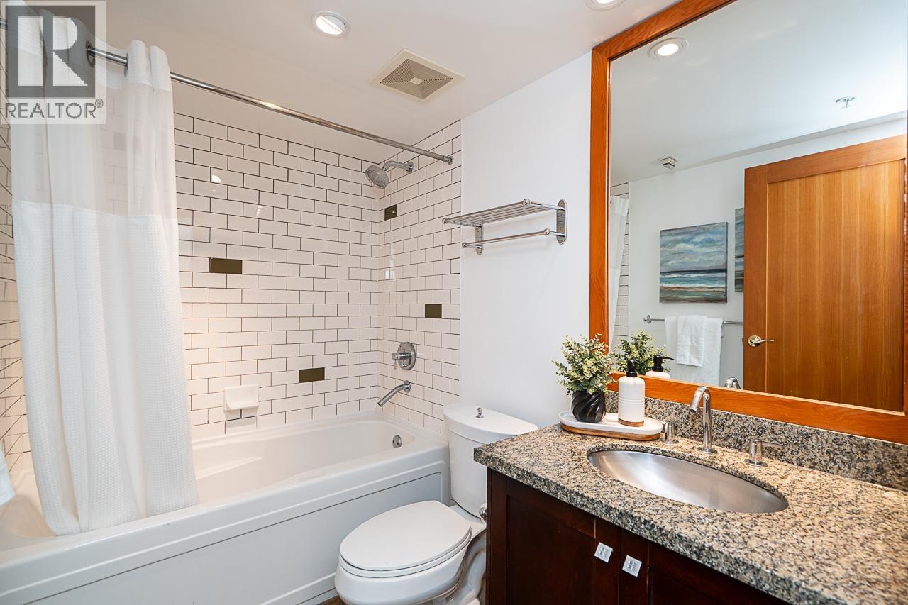 425 10 Renaissance Square, New Westminster, British Columbia  V3M 7B1 - Photo 25 - R3098588