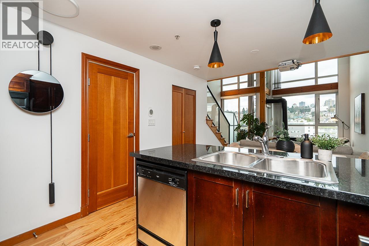 425 10 Renaissance Square, New Westminster, British Columbia  V3M 7B1 - Photo 6 - R3098588