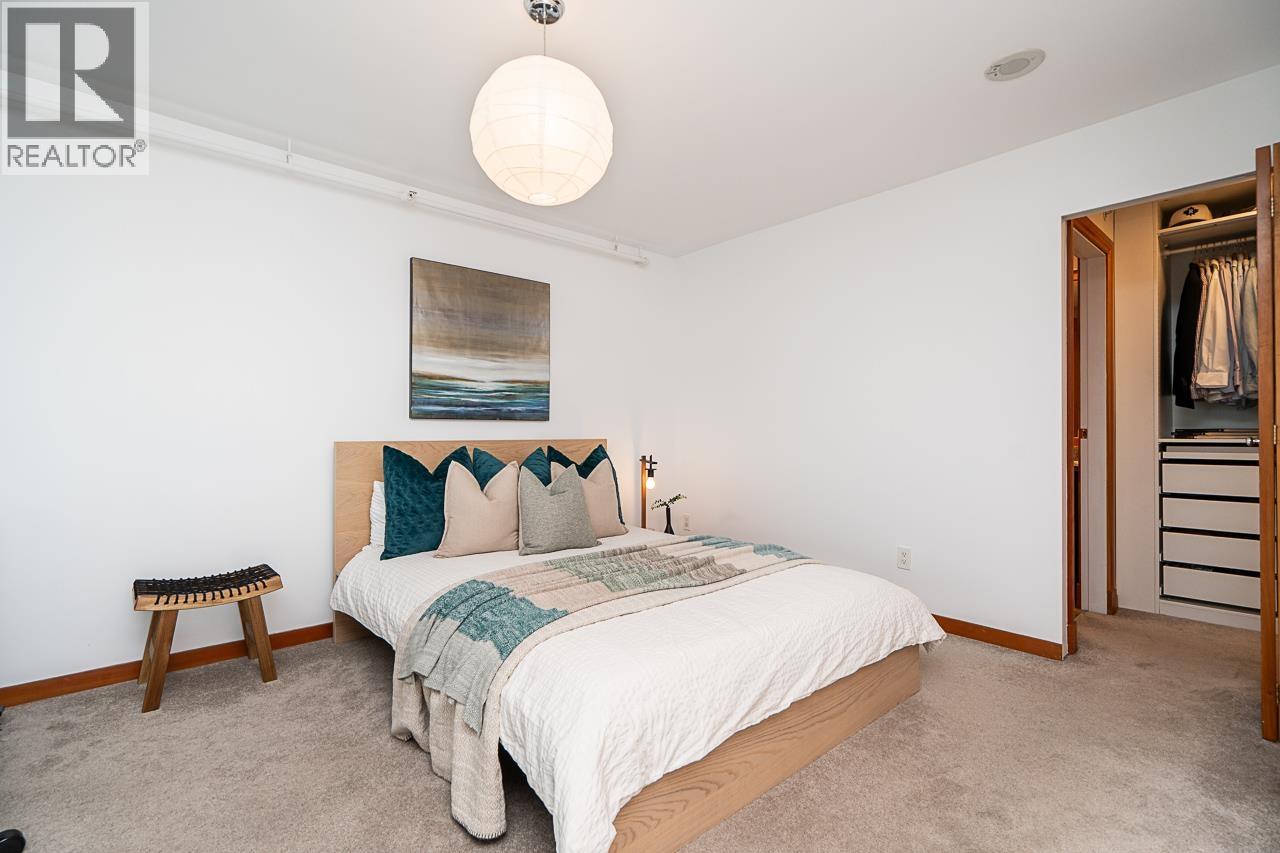 425 10 Renaissance Square, New Westminster, British Columbia  V3M 7B1 - Photo 17 - R3098588