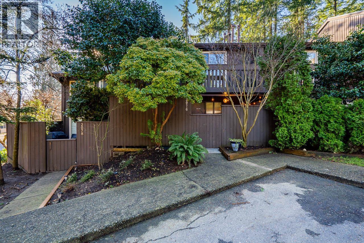 2076 PURCELL WAY, north vancouver, British Columbia