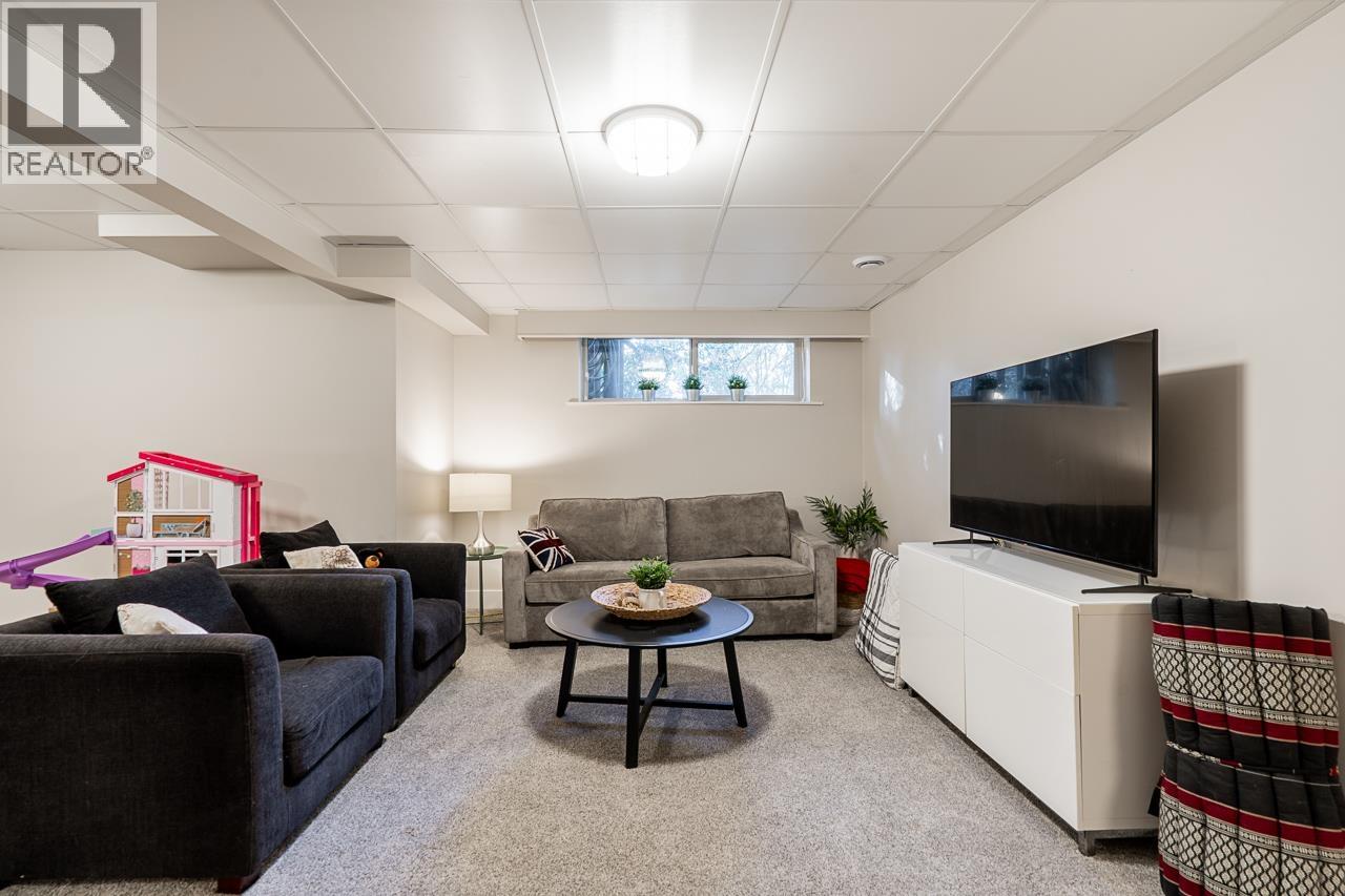 2076 Purcell Way, North Vancouver, British Columbia  V7J 3K3 - Photo 23 - R3099225