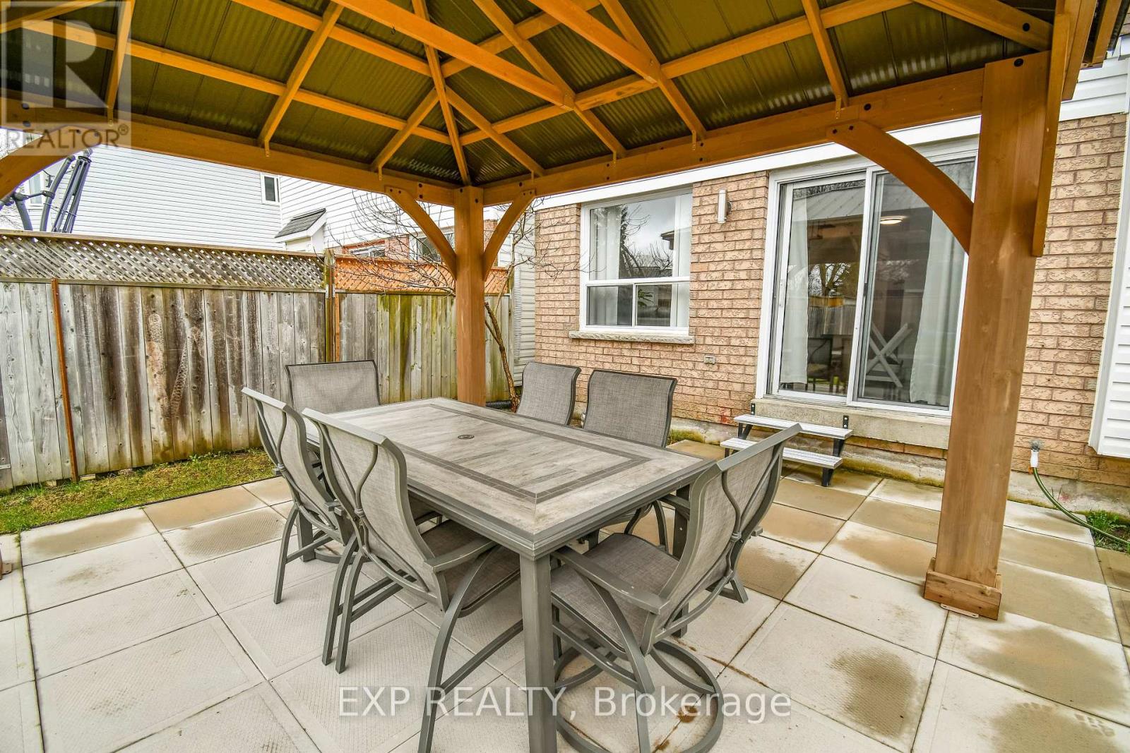 30 Aikens Crescent, Barrie, Ontario  L4N 8M6 - Photo 5 - S12877532