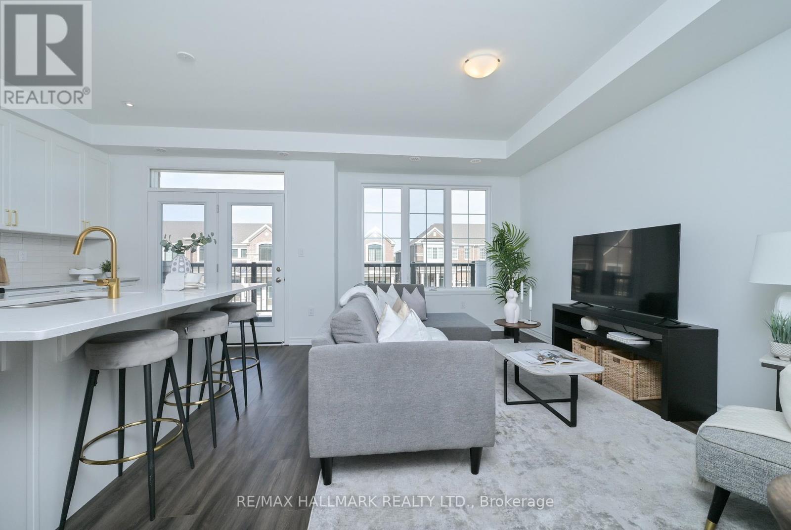 116 Ennerdale Street, Barrie, Ontario  L9J 1A5 - Photo 10 - S12877626