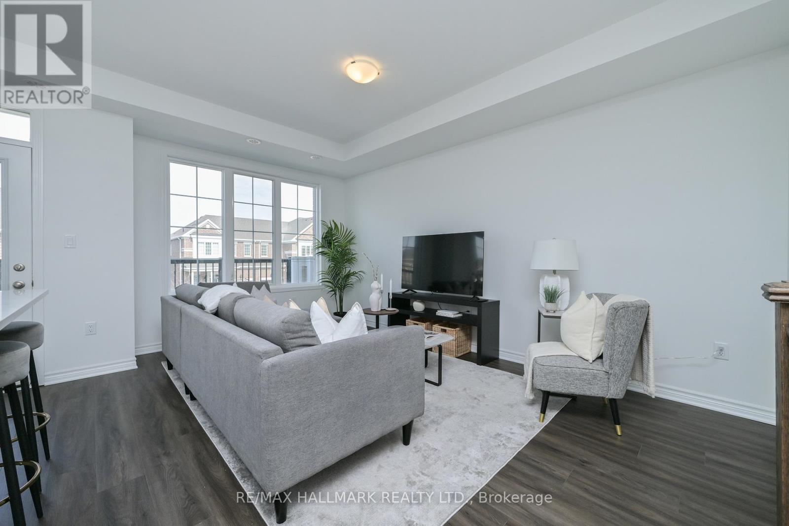 116 Ennerdale Street, Barrie, Ontario  L9J 1A5 - Photo 11 - S12877626