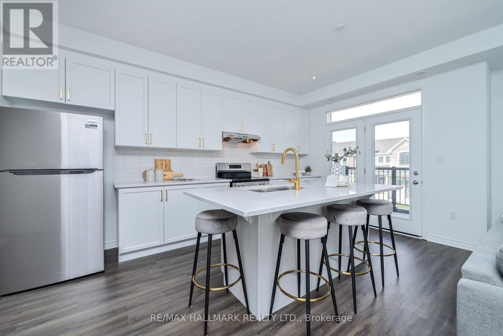 116 Ennerdale Street, Barrie, Ontario  L9J 1A5 - Photo 16 - S12877626