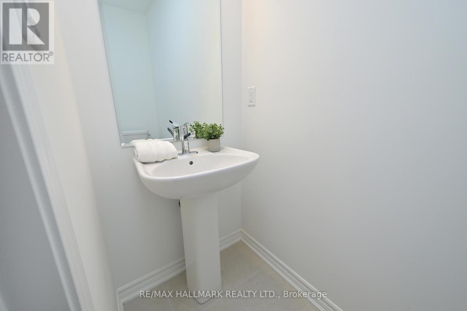 116 Ennerdale Street, Barrie, Ontario  L9J 1A5 - Photo 21 - S12877626