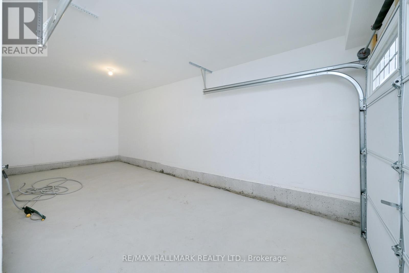 116 Ennerdale Street, Barrie, Ontario  L9J 1A5 - Photo 36 - S12877626