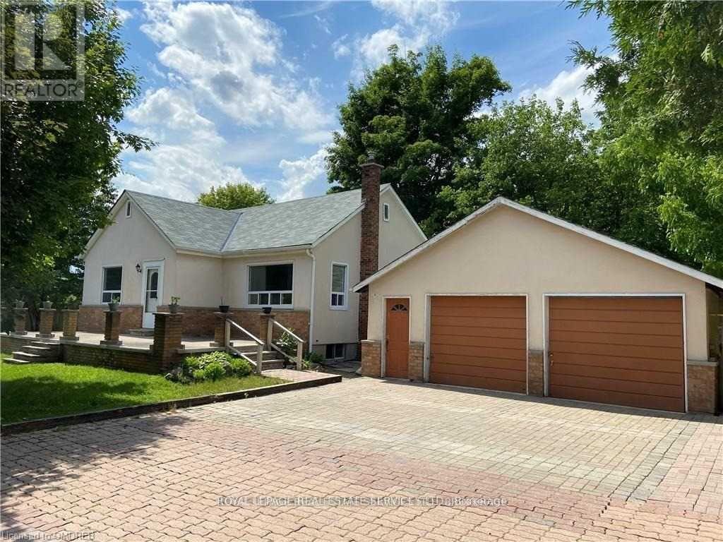 235 LAKESHORE ROAD W, oakville (co central), Ontario