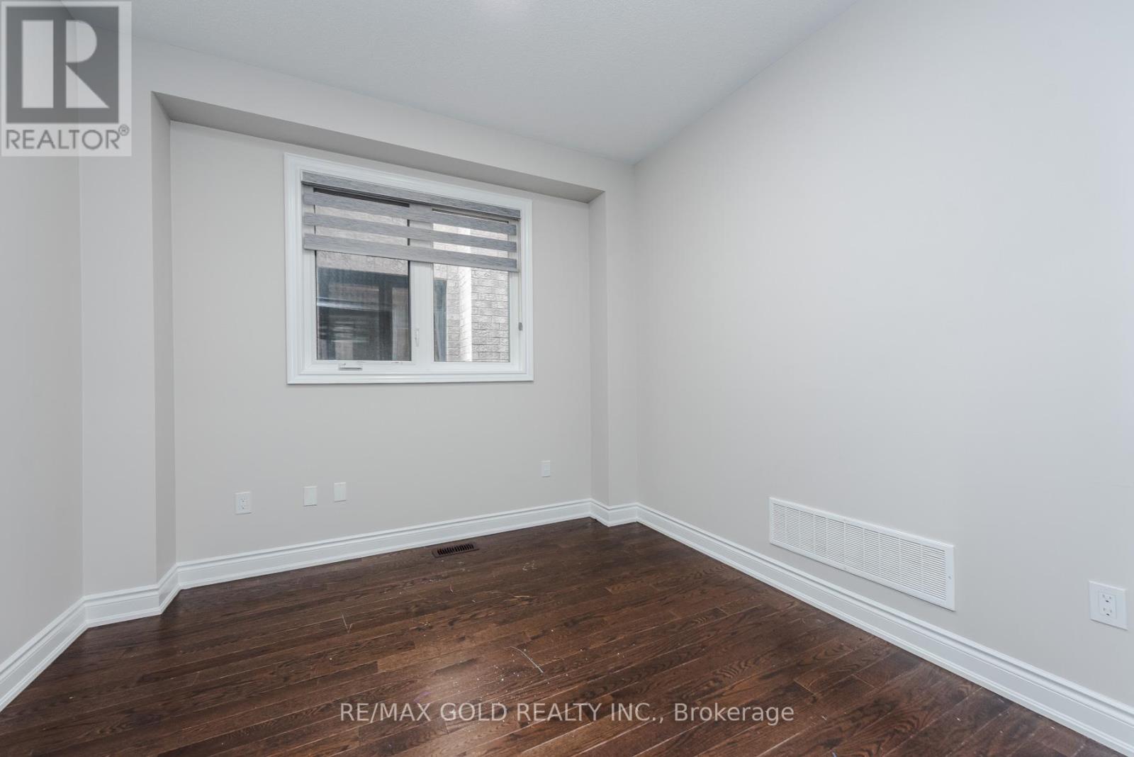 26 Ixworth Circle, Brampton (Bram West), Ontario  L6Y 6J8 - Photo 10 - W12877576