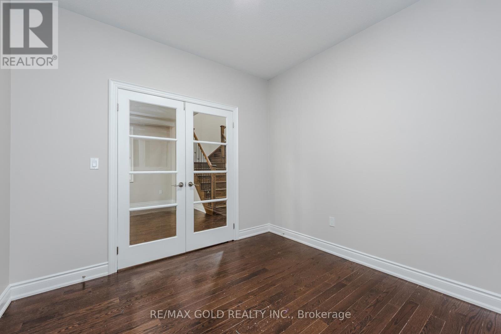 26 Ixworth Circle, Brampton (Bram West), Ontario  L6Y 6J8 - Photo 11 - W12877576