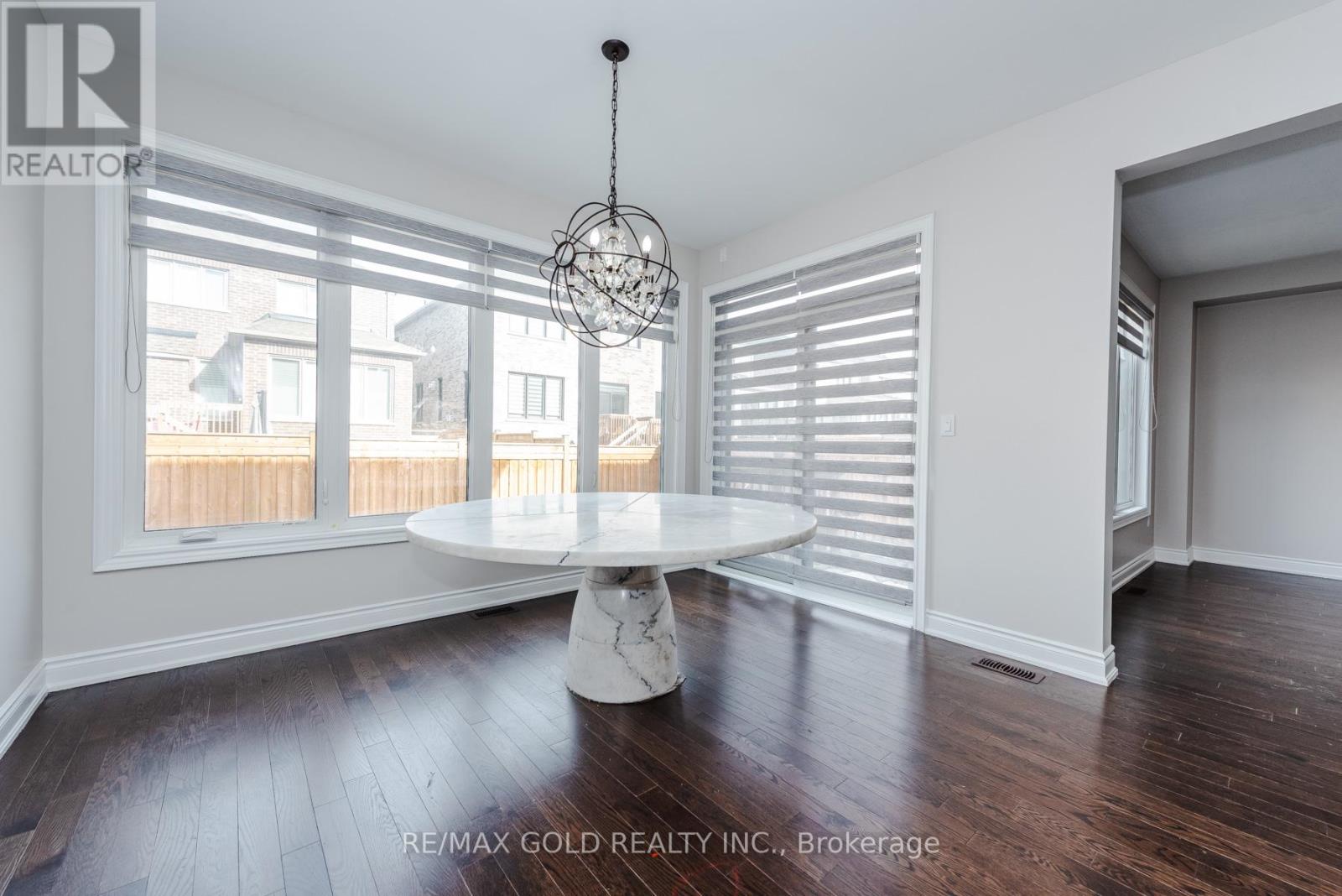 26 Ixworth Circle, Brampton (Bram West), Ontario  L6Y 6J8 - Photo 18 - W12877576