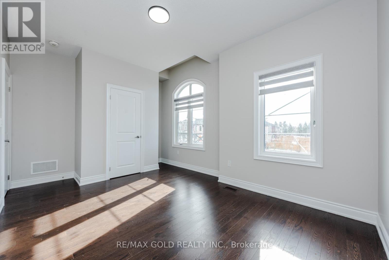 26 Ixworth Circle, Brampton (Bram West), Ontario  L6Y 6J8 - Photo 29 - W12877576