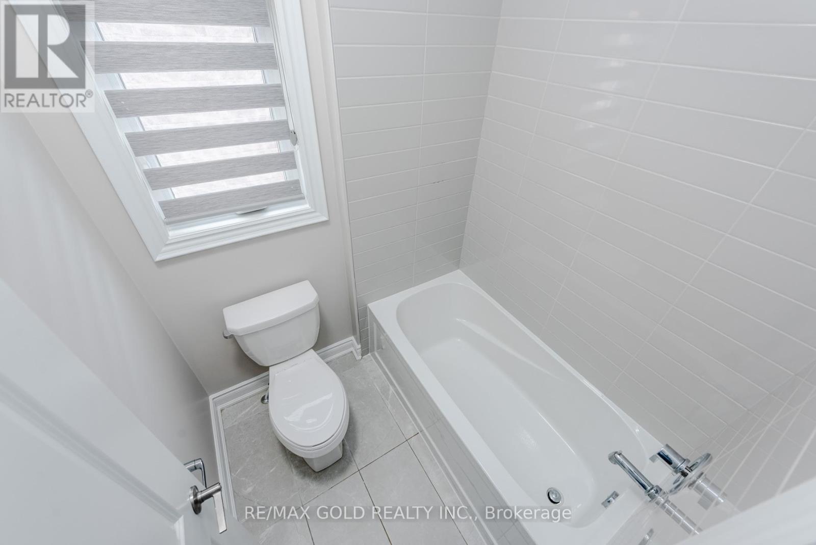 26 Ixworth Circle, Brampton (Bram West), Ontario  L6Y 6J8 - Photo 40 - W12877576