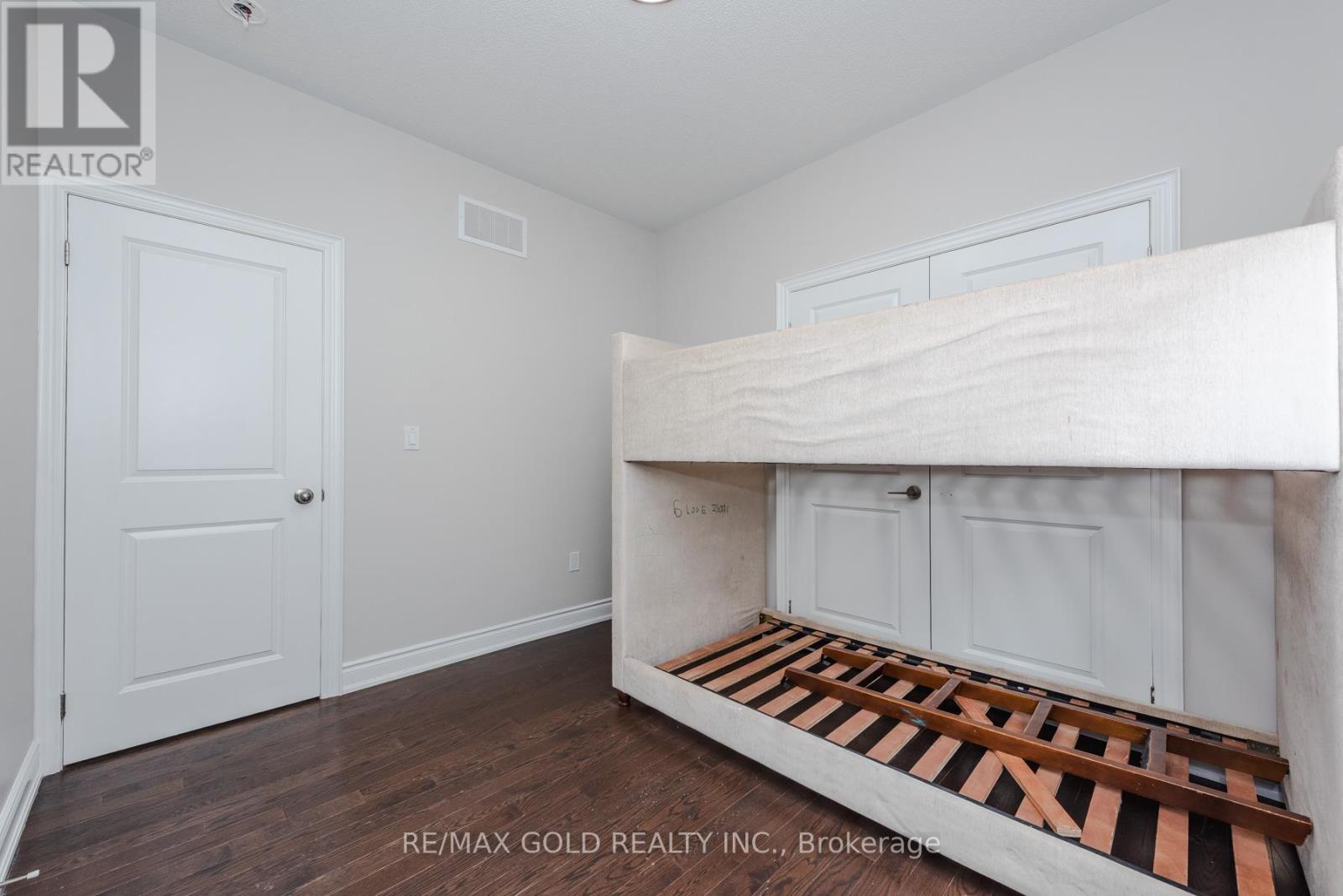 26 Ixworth Circle, Brampton (Bram West), Ontario  L6Y 6J8 - Photo 41 - W12877576