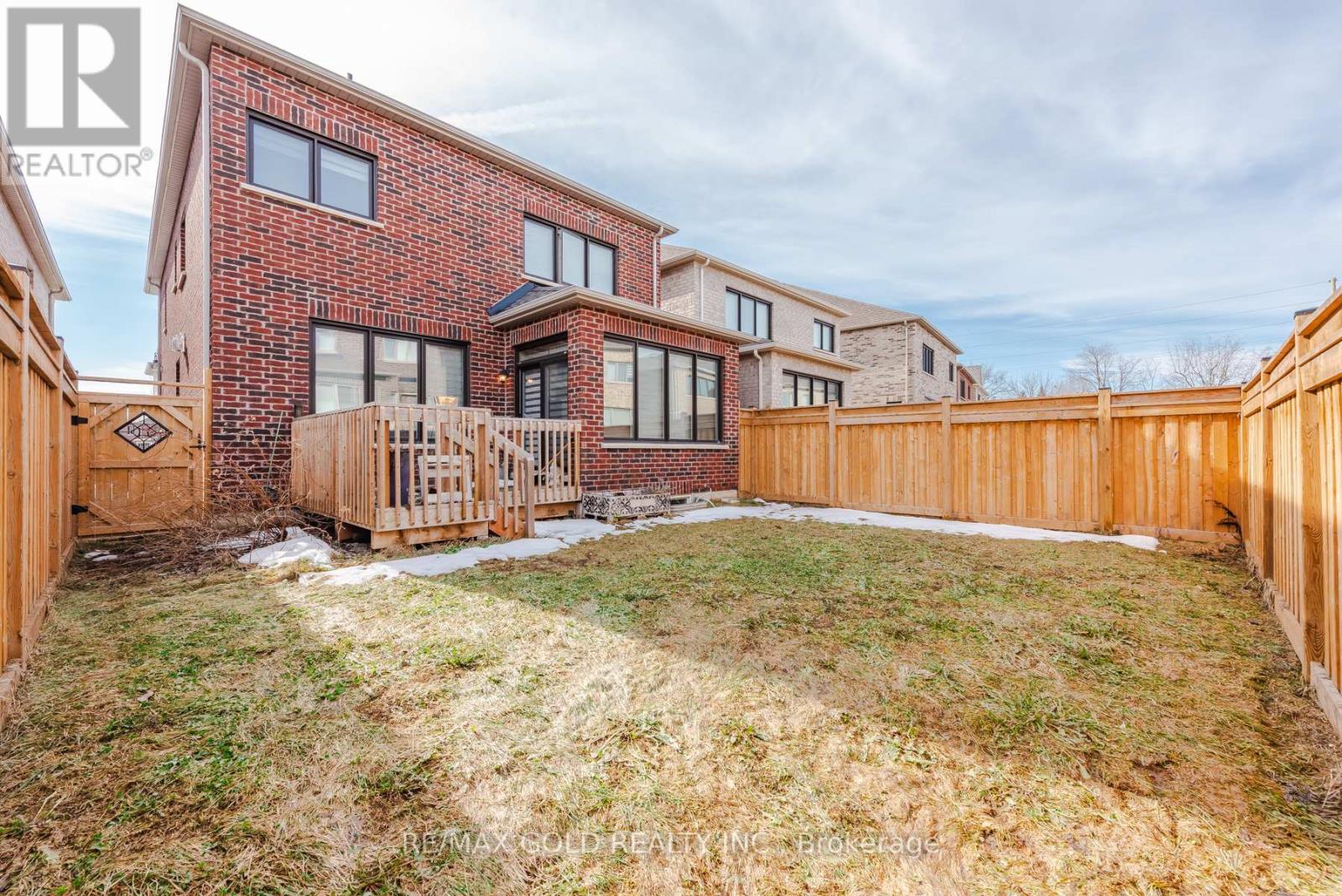 26 Ixworth Circle, Brampton (Bram West), Ontario  L6Y 6J8 - Photo 49 - W12877576