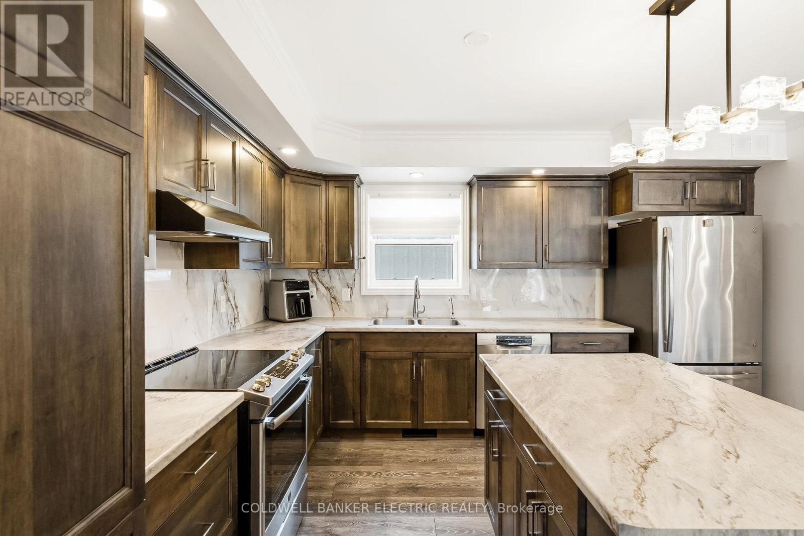 1211 Gelert Road, Minden Hills, Ontario  K0M 2K0 - Photo 11 - X12877548