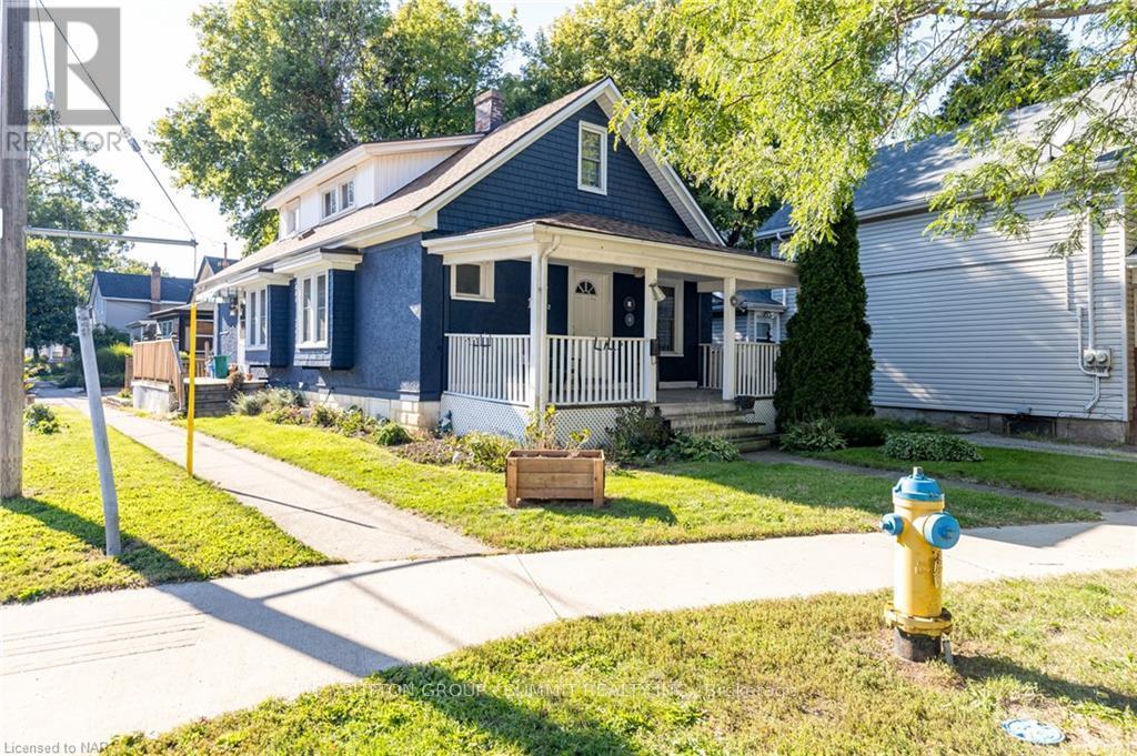 UPPER - 155 1/2 LAKE STREET, st. catharines (downtown), Ontario