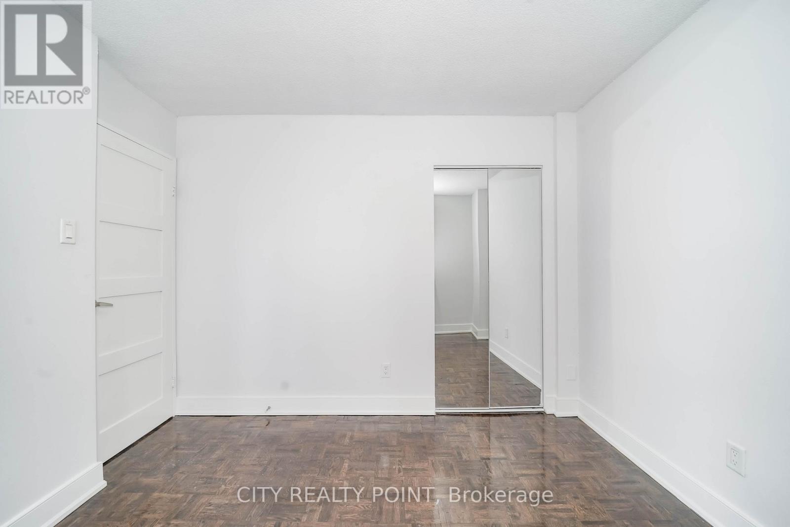 2412 - 33 Isabella Street, Toronto (Church-Yonge Corridor), Ontario  M4Y 2P7 - Photo 8 - C12864612