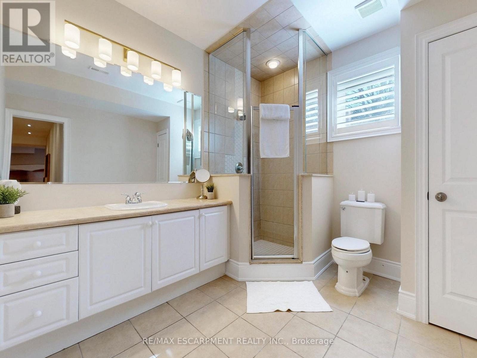 3340 Mistwell Crescent, Oakville, Ontario  L6L 0A3 - Photo 42 - W12872640