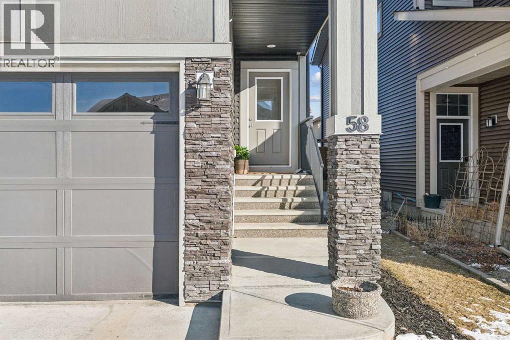 58 Buckskin Way, Cochrane, Alberta  T4C 2P2 - Photo 2 - A2288963