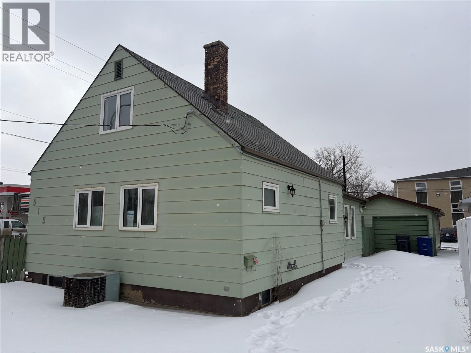 515 King Street, Weyburn, Saskatchewan  S4H 0P8 - Photo 1 - SK030330