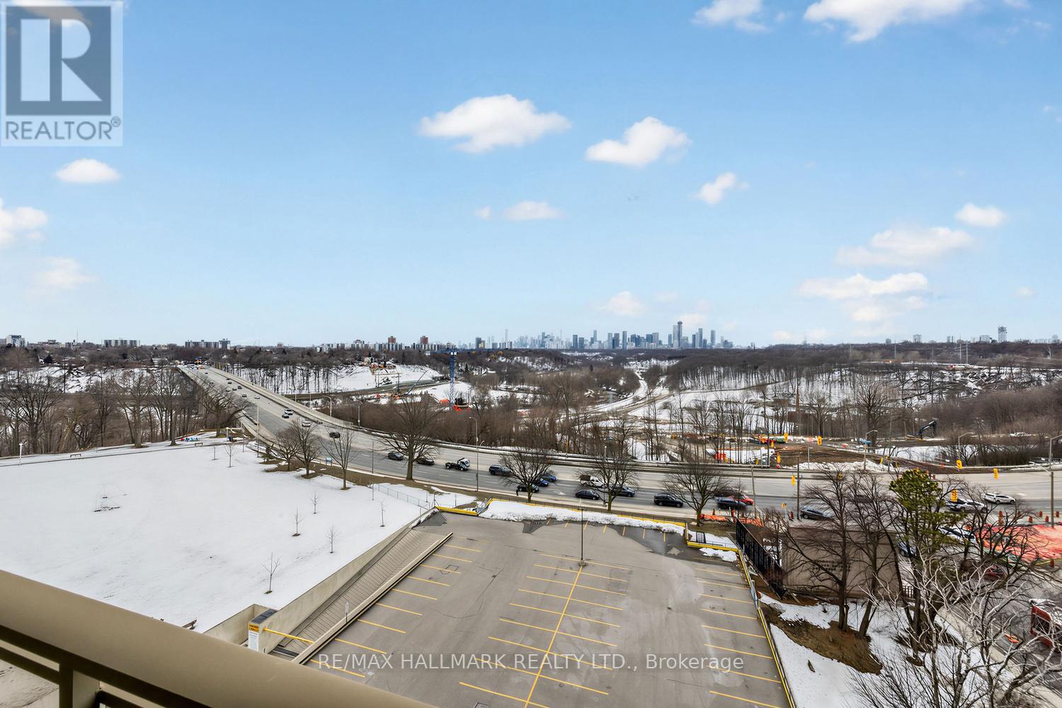 724 - 1 LEASIDE PARK DRIVE, Toronto, Ontario