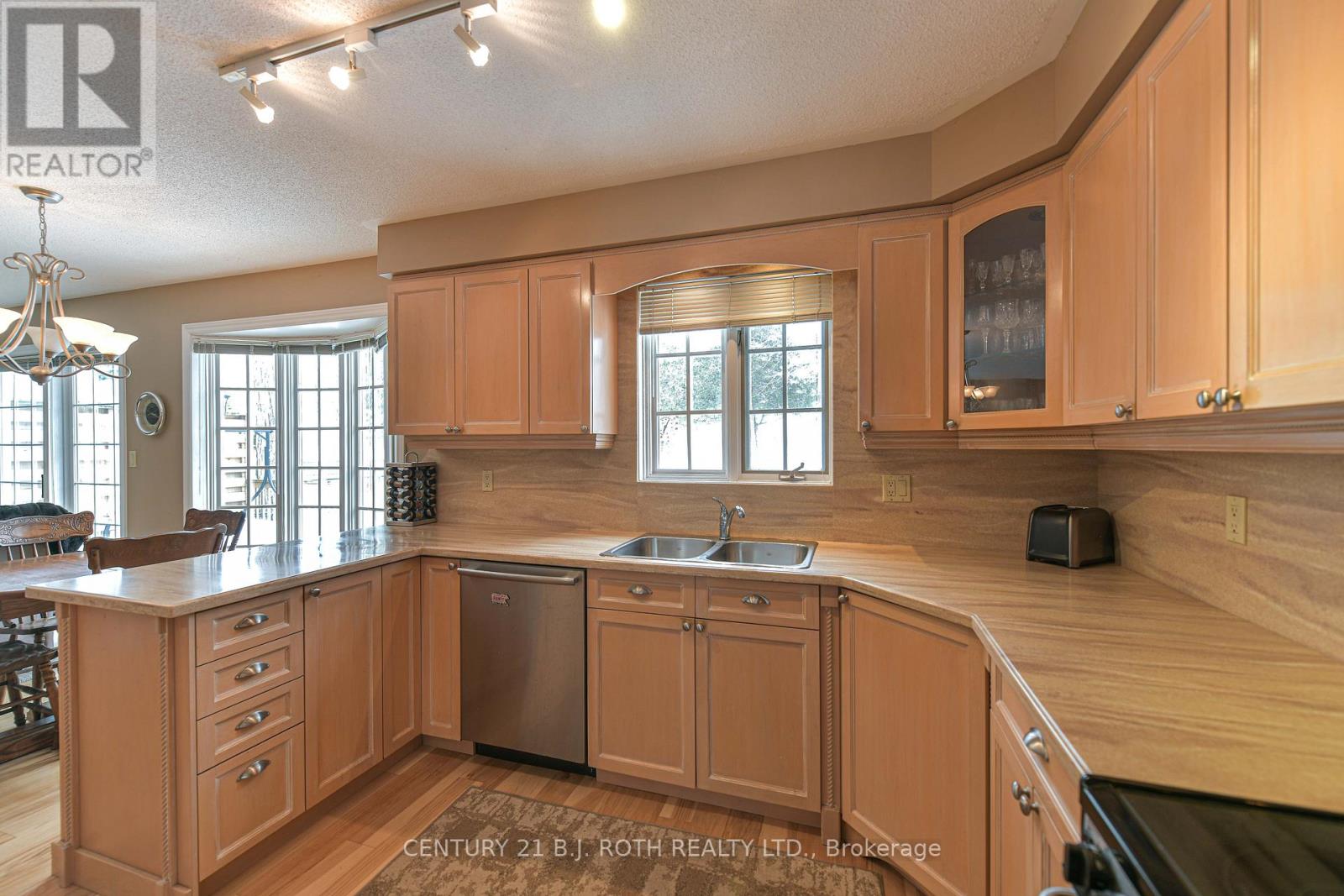 698 Broadview Avenue, Orillia, Ontario  L3V 6P3 - Photo 14 - S12876780