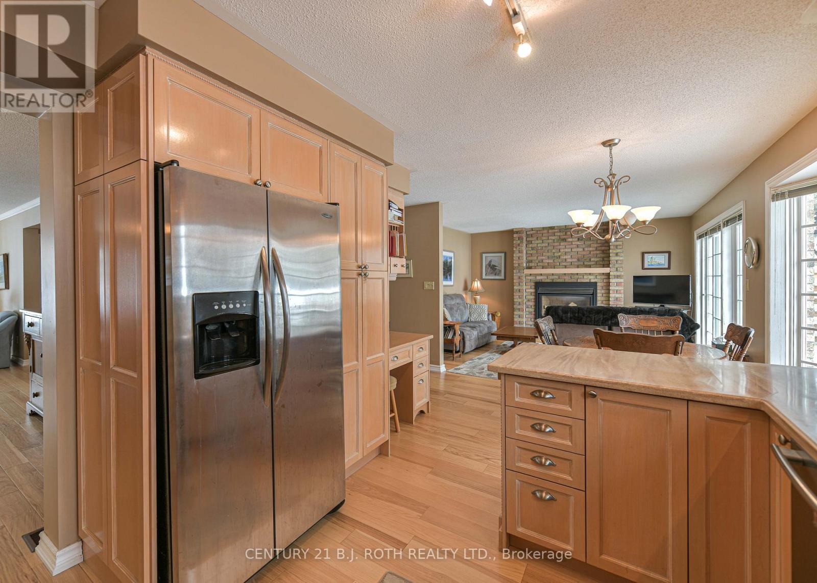 698 Broadview Avenue, Orillia, Ontario  L3V 6P3 - Photo 15 - S12876780