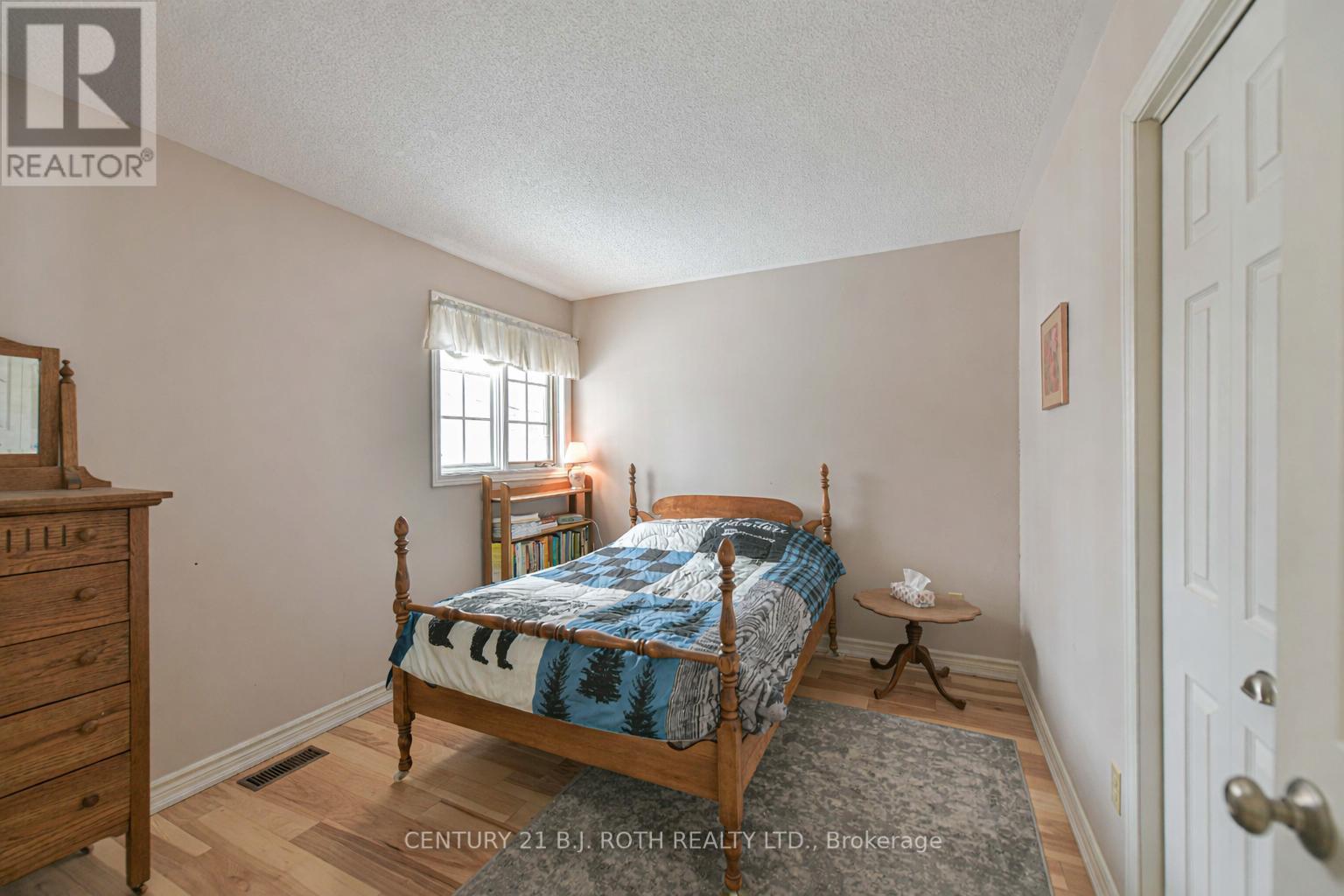 698 Broadview Avenue, Orillia, Ontario  L3V 6P3 - Photo 29 - S12876780