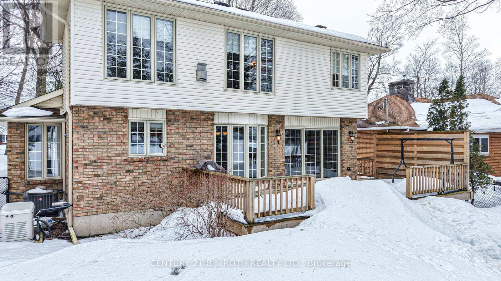 698 Broadview Avenue, Orillia, Ontario  L3V 6P3 - Photo 7 - S12876780