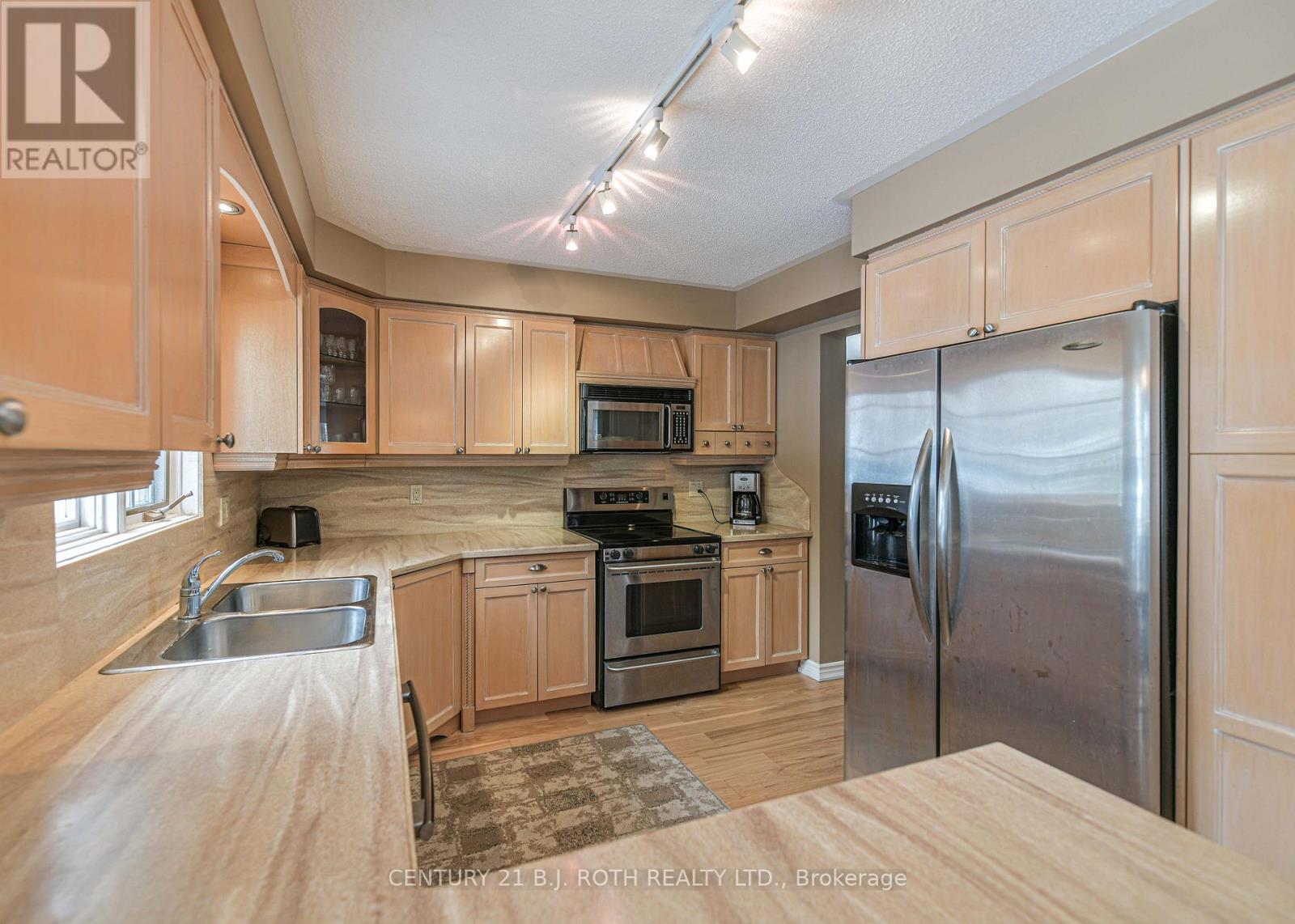 698 Broadview Avenue, Orillia, Ontario  L3V 6P3 - Photo 16 - S12876780