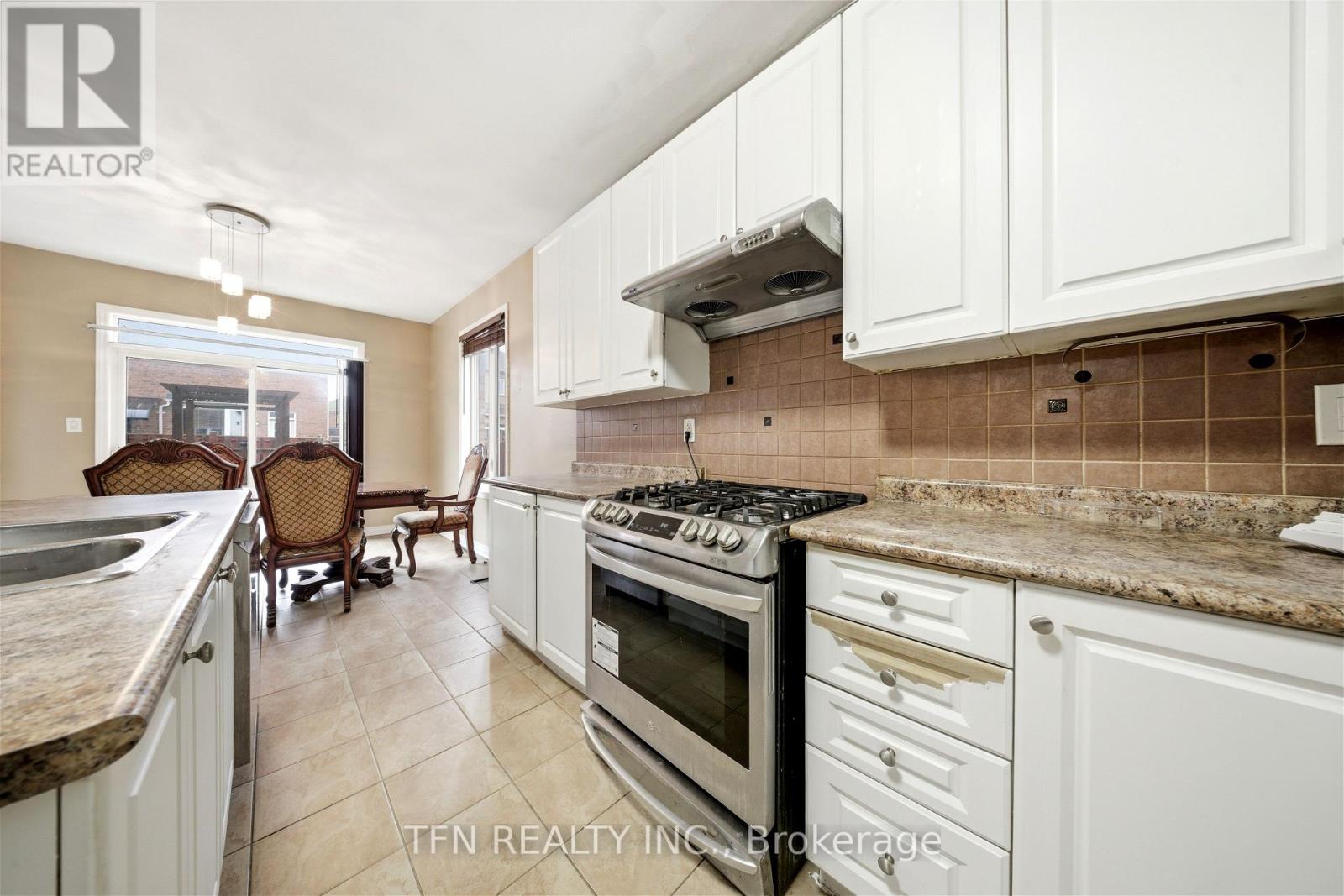 12 Whitepoppy Drive N, Brampton, Ontario  L7A 0L8 - Photo 20 - W12843380