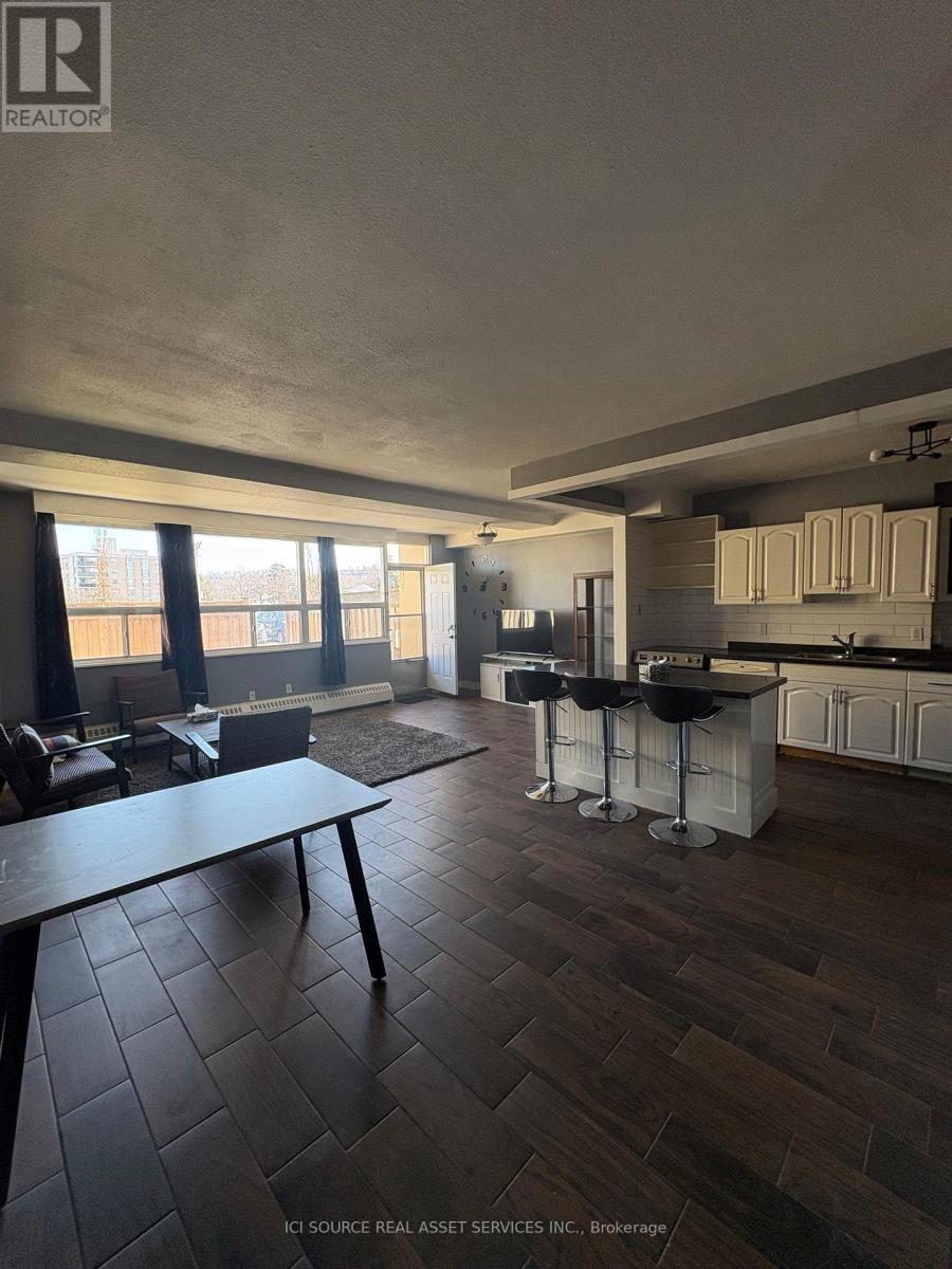 21 - 15 Nicklaus Drive, Hamilton, Ontario  L8K 5J5 - Photo 4 - X12830170