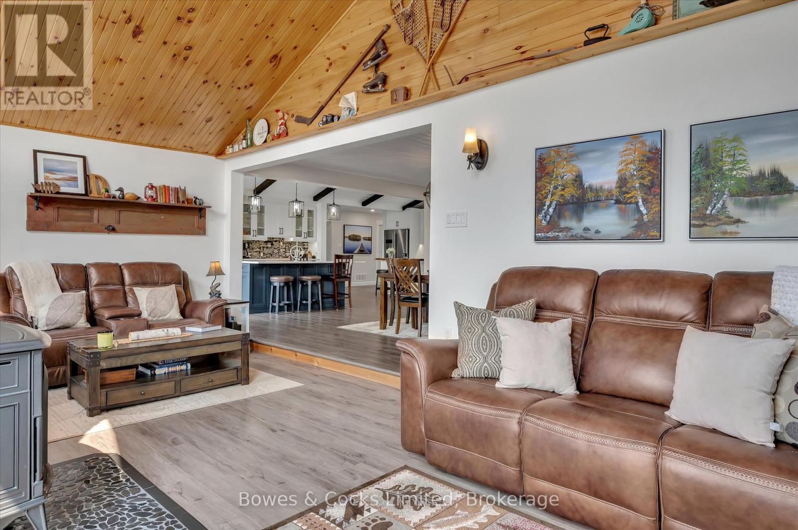 2151 Little Chipmunk Road, Douro-Dummer, Ontario  K0L 2H0 - Photo 19 - X12877794