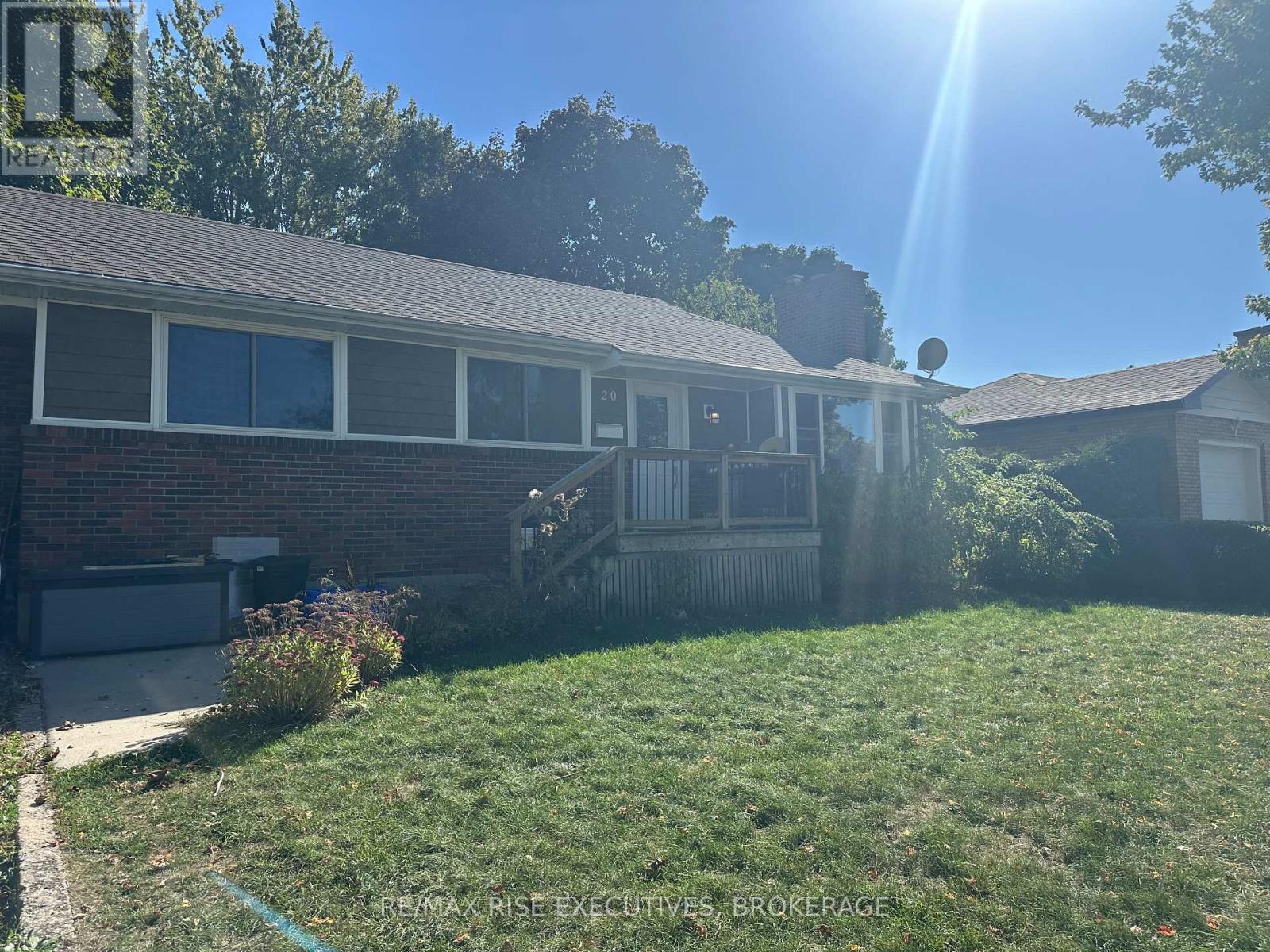 20 Elizabeth Avenue, Kingston, Ontario  K7M 3G8 - Photo 2 - X12877842