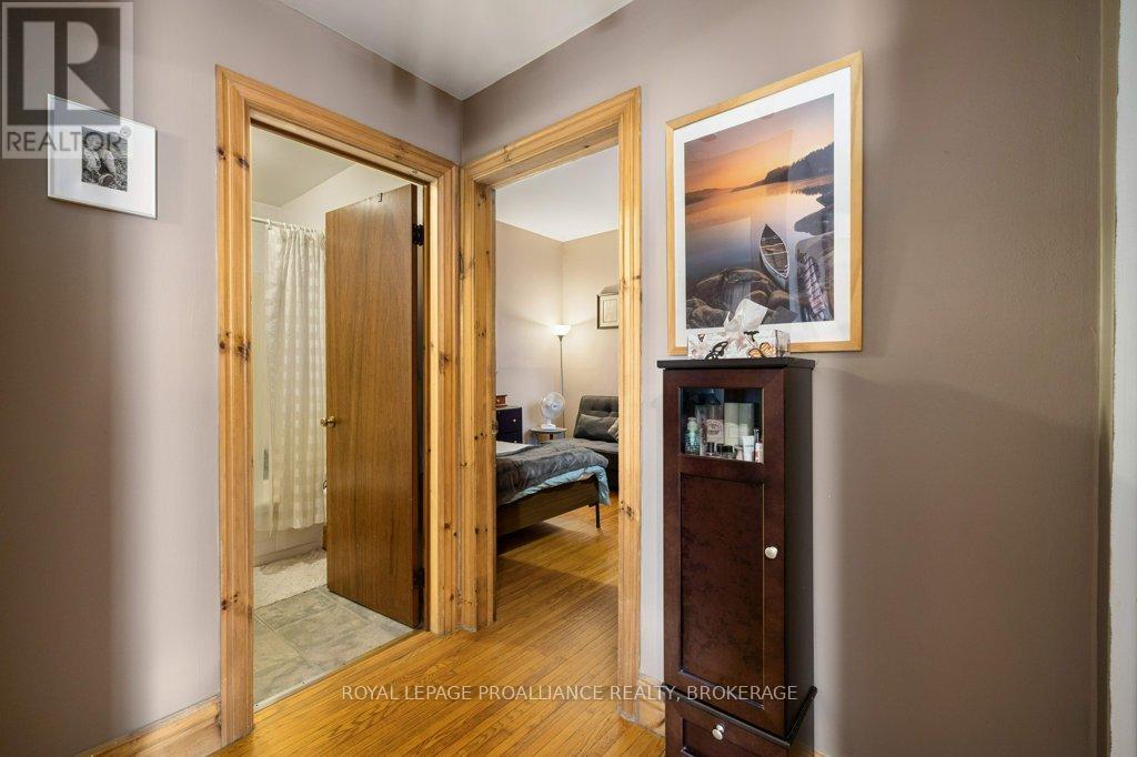 130 King Street E, Kingston (Central City East), Ontario  K7L 3A1 - Photo 11 - X12877846