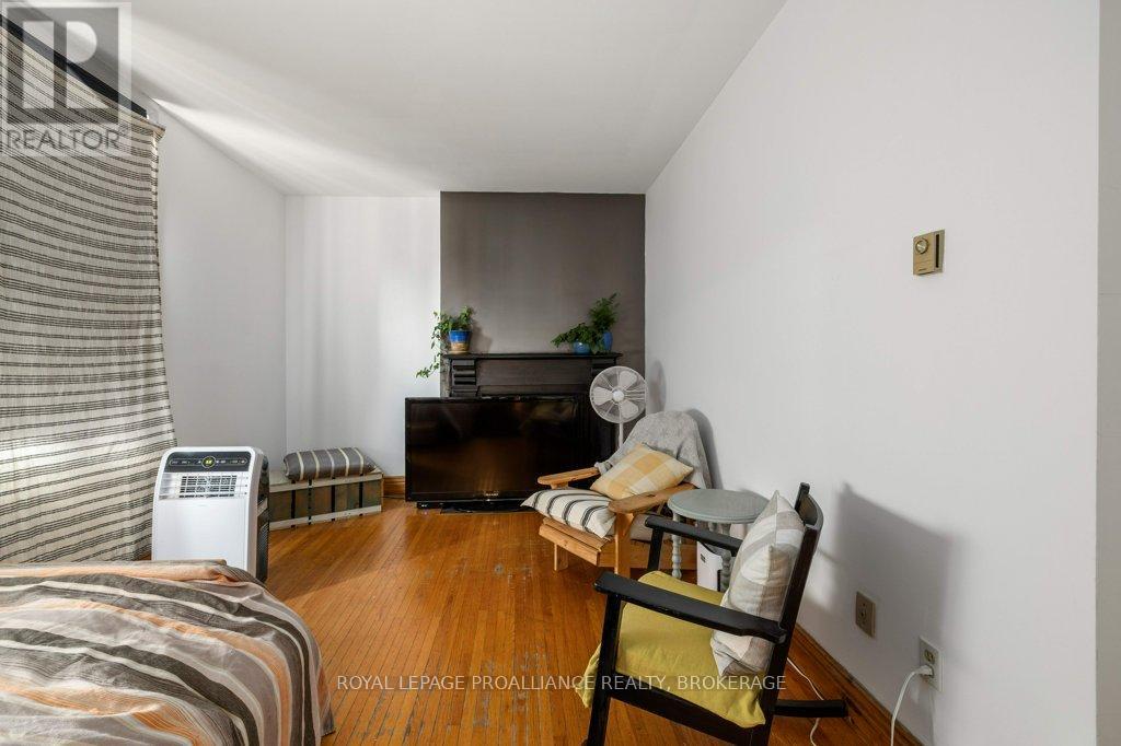 130 King Street E, Kingston (Central City East), Ontario  K7L 3A1 - Photo 15 - X12877846