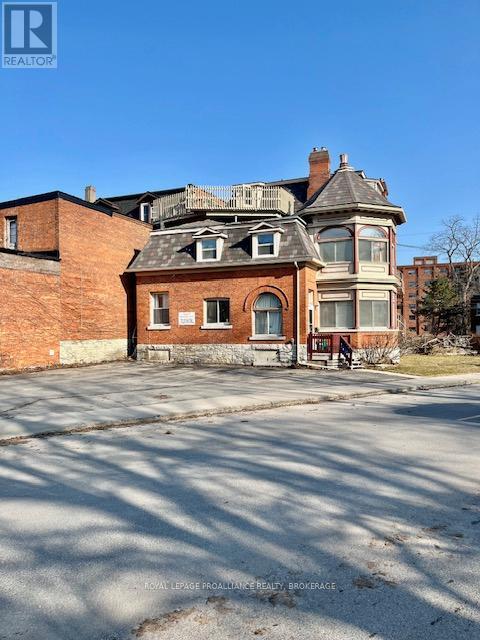 130 King Street E, Kingston (Central City East), Ontario  K7L 3A1 - Photo 2 - X12877846